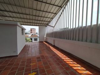 Foto 30 de ARRENDAMOS AMPLIA CASA COMERCIAL SAN ALONSO BUCARAMANGA