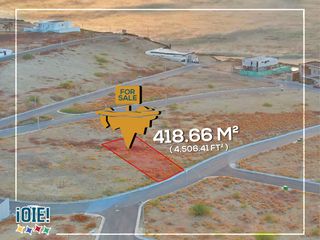 Foto 2 de Lote en Venta en la Urbanización Playa Alta, Santa Marianita, Manta.