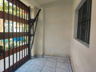 Foto 11 de Venta De Amplio Departamento – En Pleno Corazon Comercial De Lima Norte