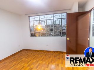 Foto 4 de SE VENDE DEPARTAMENTO TRIPLEX EN VILLA MARIA DEL TRIUNFO