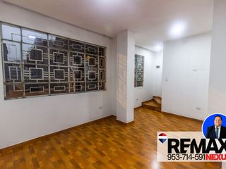 Foto 1 de SE VENDE DEPARTAMENTO TRIPLEX EN VILLA MARIA DEL TRIUNFO