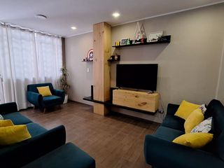 Foto 2 de EXCELENTE OPORTUNIDAD PARA INVERTIR SE VENTA CASA EN VILLA EL SALVADOR. 140M2