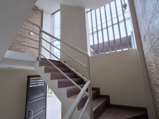 Foto 14 de EXCELENTE OPORTUNIDAD PARA INVERTIR SE VENTA CASA EN VILLA EL SALVADOR. 140M2