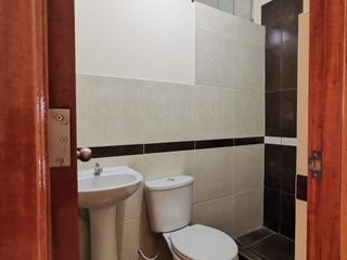 Foto 17 de EXCELENTE OPORTUNIDAD PARA INVERTIR SE VENTA CASA EN VILLA EL SALVADOR. 140M2