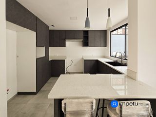 Foto 1 de Pre-venta de casa VIP tres habitaciones cada una con baño privado con crédito VIP