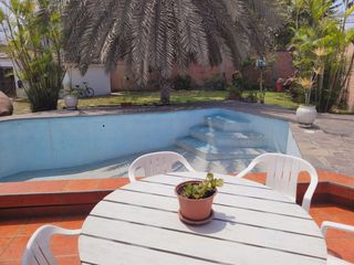 Foto 6 de VENDO ESPACIOSA CASA EN SOL DE LA MOLINA