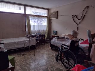 Foto 3 de VENTA CASA COMERCIAL EN URDESA CENTRAL AVENIDA LAS MONJAS