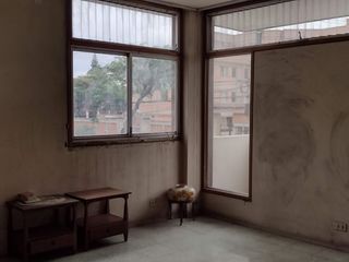 Foto 4 de VENTA CASA COMERCIAL EN URDESA CENTRAL AVENIDA LAS MONJAS