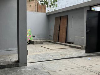 Foto 11 de AMPLIO DEPARTAMENTO 1 er PISO EN SJM FRENTE PANAMERICANA SUR REMATE