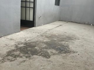 Foto 4 de AMPLIO DEPARTAMENTO 1 er PISO EN SJM FRENTE PANAMERICANA SUR REMATE