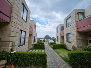 Foto 1 de Tumbaco, Ubicado a 300 m de La Plaza Hilacril, Casa en Venta