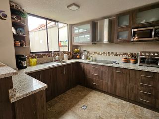 Foto 6 de Tumbaco, Ubicado a 300 m de La Plaza Hilacril, Casa en Venta