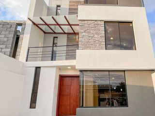 Foto 1 de ¡Tu Nuevo Hogar en Llano Chico! Conjunto de Casas VIP, de 124 m2