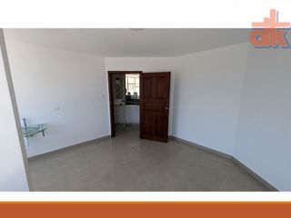 Foto 2 de Consultorio u Oficina para Renta en Centro de Cumbaya