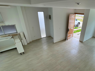 Foto 2 de Venta de casa nueva - Ubicada en Chuquipata-Azogues