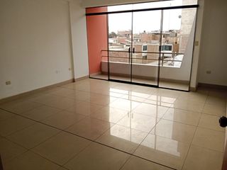 Foto 2 de Venta De Departamento En Urb Daniel Hoyle 4To Piso Con Cochera A Un Paso De La Upn (GAPONTE)