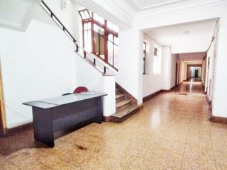 Foto 12 de ALQUILER OFICINA IDEAL PARA ESTUDIOS O ADMINITRATIVA DE TUS NEGOCIOS CERCANOS - CERCADO DE LIMA