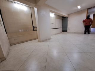 Foto 3 de ALQUILO OFICINA EN TERCER PISO EN AV. SAN MARTIN