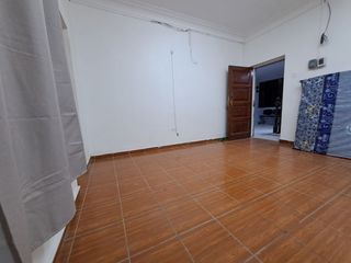 Foto 3 de ALQUILO OFICINA EN SEGUNDO PISO EN AV. SAN MARTIN