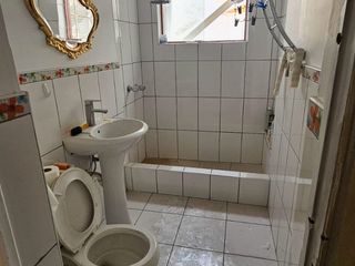 Foto 14 de VENDO CASA EN BARRANCO CON MIRAFLORES PARQUE GONZALES PRADA PRECIO FINAL $280,000 FIJO