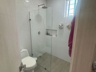 Foto 16 de ¡Descubre esta obra maestra arquitectónica! Venta casa dúplex en Villa Santos