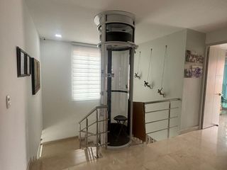 Foto 17 de ¡Descubre esta obra maestra arquitectónica! Venta casa dúplex en Villa Santos