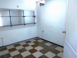 Foto 5 de ¡Ideal para tu negocio! Oficina o Almacén en 2do piso – Los Olivos, cerca a todo