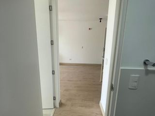 Foto 8 de SE VENDE LINDO Y MODERNO DEPARTAMENTO CON COCHERA, IDEAL PARA PERSONA SOLA O PAREJA, en Av. Ricardo Tizón y Bueno - JESÚS MARIA