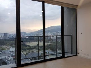 Foto 16 de RENTA DEPARTAMENTO CON 2 BALCONES, FULL AMENITIES, ESPECTACULAR VISTA. CERCA QUICENTRO