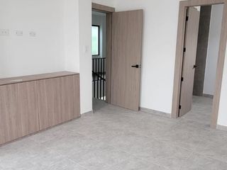 Foto 42 de En venta lujosa y moderna casa de estreno en Ciudad Celeste, via a Samborondon