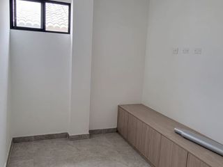 Foto 32 de En venta lujosa y moderna casa de estreno en Ciudad Celeste, via a Samborondon