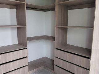 Foto 36 de En venta lujosa y moderna casa de estreno en Ciudad Celeste, via a Samborondon