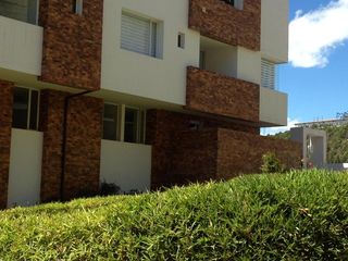 Foto 1 de Alquiler de Departamento Duplex en Monteserrin