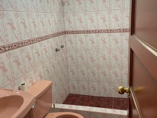 Foto 8 de VENTA DE CASA CON LOCAL COMERCIAL – TRES PISOS- CARABAYLLO