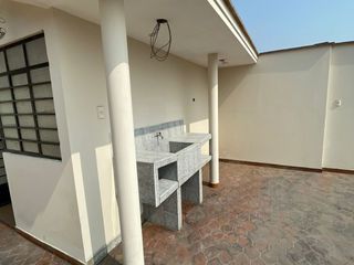 Foto 18 de VENTA DE CASA CON LOCAL COMERCIAL – TRES PISOS- CARABAYLLO