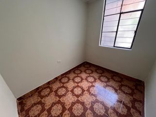 Foto 22 de Venta  Casa Remodelada Frente a Parque en el Distrito de Los Olivos, Lima