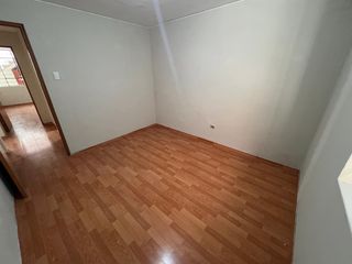Foto 12 de Venta  Casa Remodelada Frente a Parque en el Distrito de Los Olivos, Lima