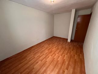 Foto 14 de Venta  Casa Remodelada Frente a Parque en el Distrito de Los Olivos, Lima