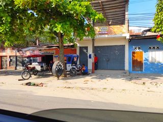 Foto 2 de SE VENDE  CASA COMO TERRENO EN JR. PUTUMAYO, IQUITOS