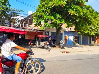 Foto 5 de SE VENDE  CASA COMO TERRENO EN JR. PUTUMAYO, IQUITOS