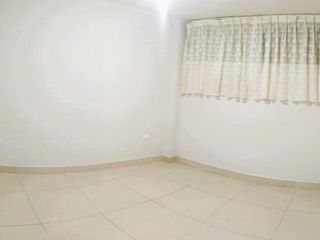 Foto 16 de Departamento Acogedor en Venta en San Martín De Porres ¡Tu Oasis Urbano Te Espera!