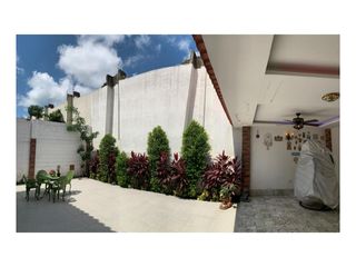 Foto 1 de VENDO - CEIBOS NORTE - Restaurada - 3 dormitorios - Patio y pérgola - estudio -3.5 baños