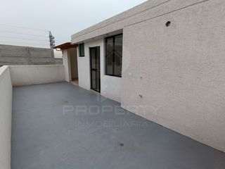 Foto 22 de casa moderna nueva 3 dormitorios 2 parqueaderos La Armenia Valle de los Chillos terraza jardín Parque Metropolitano
