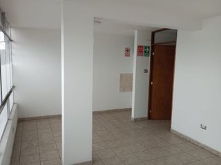 Foto 12 de Alquiler de oficina de 75 m2 en Av. Angamos, Surquillo