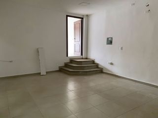 Foto 4 de local comercial de alquiler en manta, zona centro