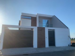 Foto 1 de casa de venta en manta zona sur