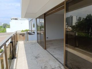 Foto 28 de Ocasión: Vendo departamento de 229 m2 en zona exclusiva de San Isidro a excelente precio..