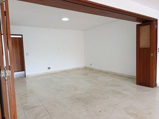 Foto 30 de Ocasión: Vendo departamento de 229 m2 en zona exclusiva de San Isidro a excelente precio..