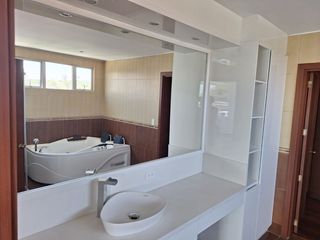 Foto 5 de ARRIENDO CASA CUMBAYA CON PISCINA PRIVADA