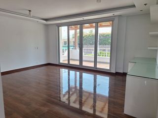 Foto 8 de ARRIENDO CASA CUMBAYA CON PISCINA PRIVADA